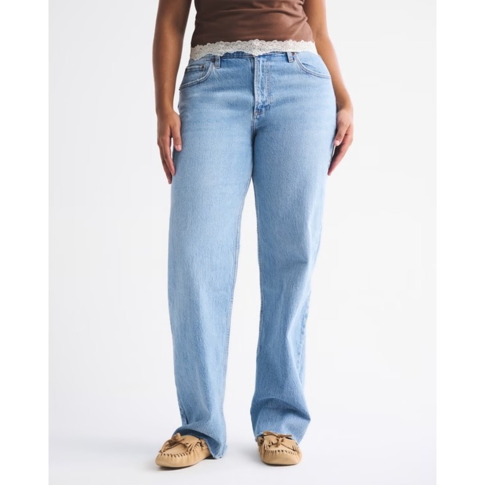 Abercrombie & Fitch Curve Love Low Rise Baggy Jean Denim Light Wash Blue 27/4